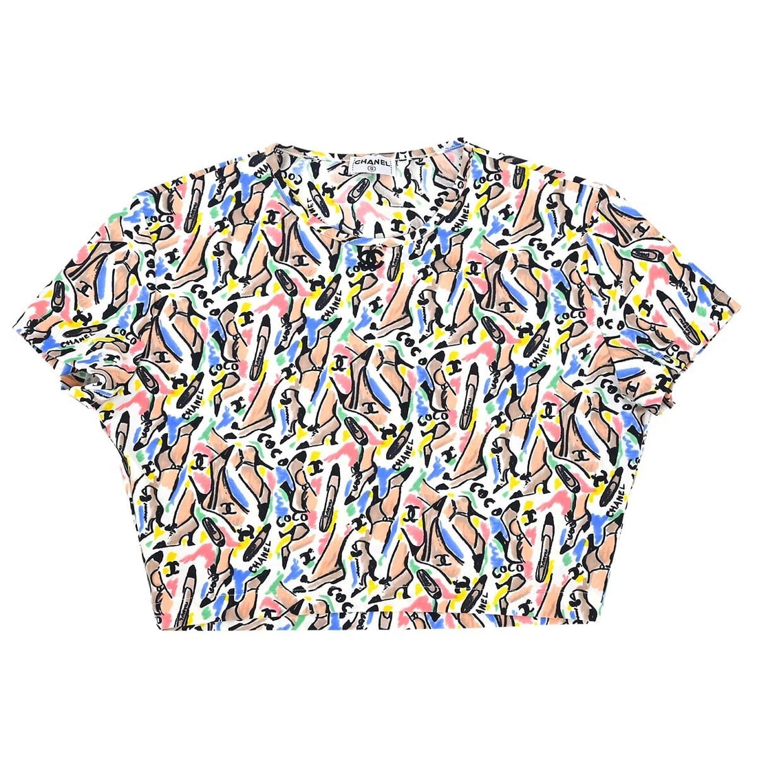 CHANEL Vintage White Cropped Short Sleeve T Shirt Size 44: CHANEL Vintage White Cropped Short Sleeve T Shirt Size 44 Vintage Chanel cropped T-shirt in white with a regular fit and short sleeves. This women's basic top features a round neckline and casual styl