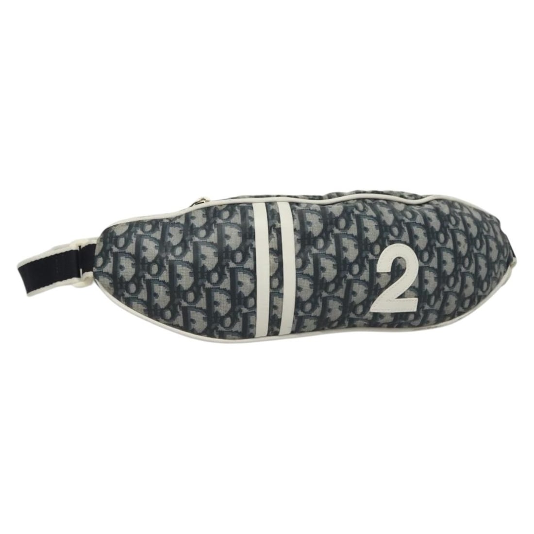 Christian Dior Trotter Canvas Body Bag Navy Silver Nylon Spain: Christian Dior Trotter Canvas Body Bag Navy Silver Nylon Spain This Christian Dior Trotter Canvas Body Bag is a stylish and functional accessory crafted from durable nylon in a sophisticated navy and 