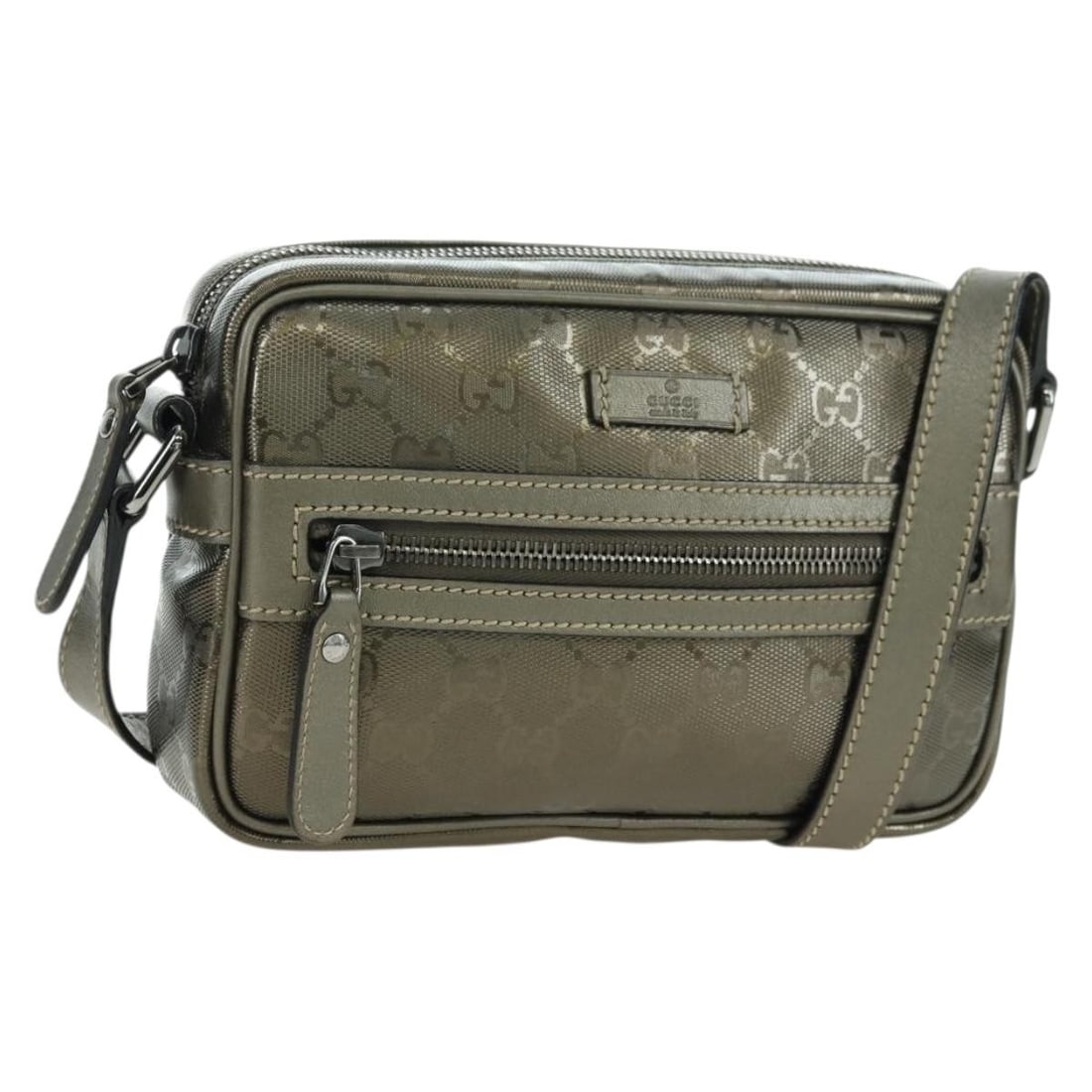 Gucci 201447 Gray Silver PVC GG Shoulder Bag with Dust Bag: Gucci 201447 Gray Silver PVC GG Shoulder Bag with Dust Bag This Gucci GG Implementation shoulder bag is crafted from durable PVC leather and GG canvas in a sophisticated gray and silver color scheme. 