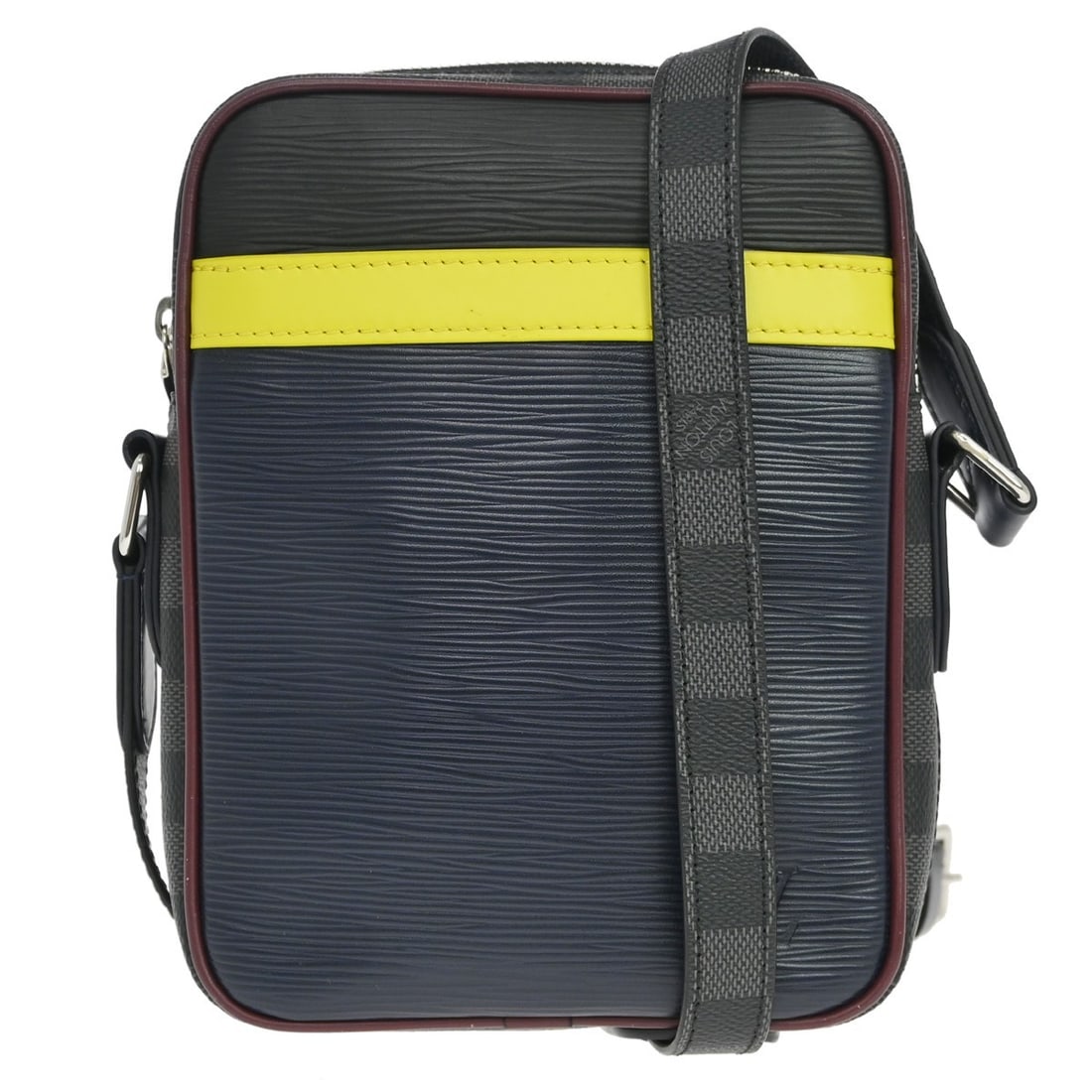 Louis Vuitton Danube Slim M55100 Navy Crossbody Bag: Louis Vuitton Danube Slim M55100 Navy Crossbody Bag Louis Vuitton Danube Slim crossbody bag in navy with an Epi pattern and zip closure. It features a black canvas and leather crossbody strap, leather