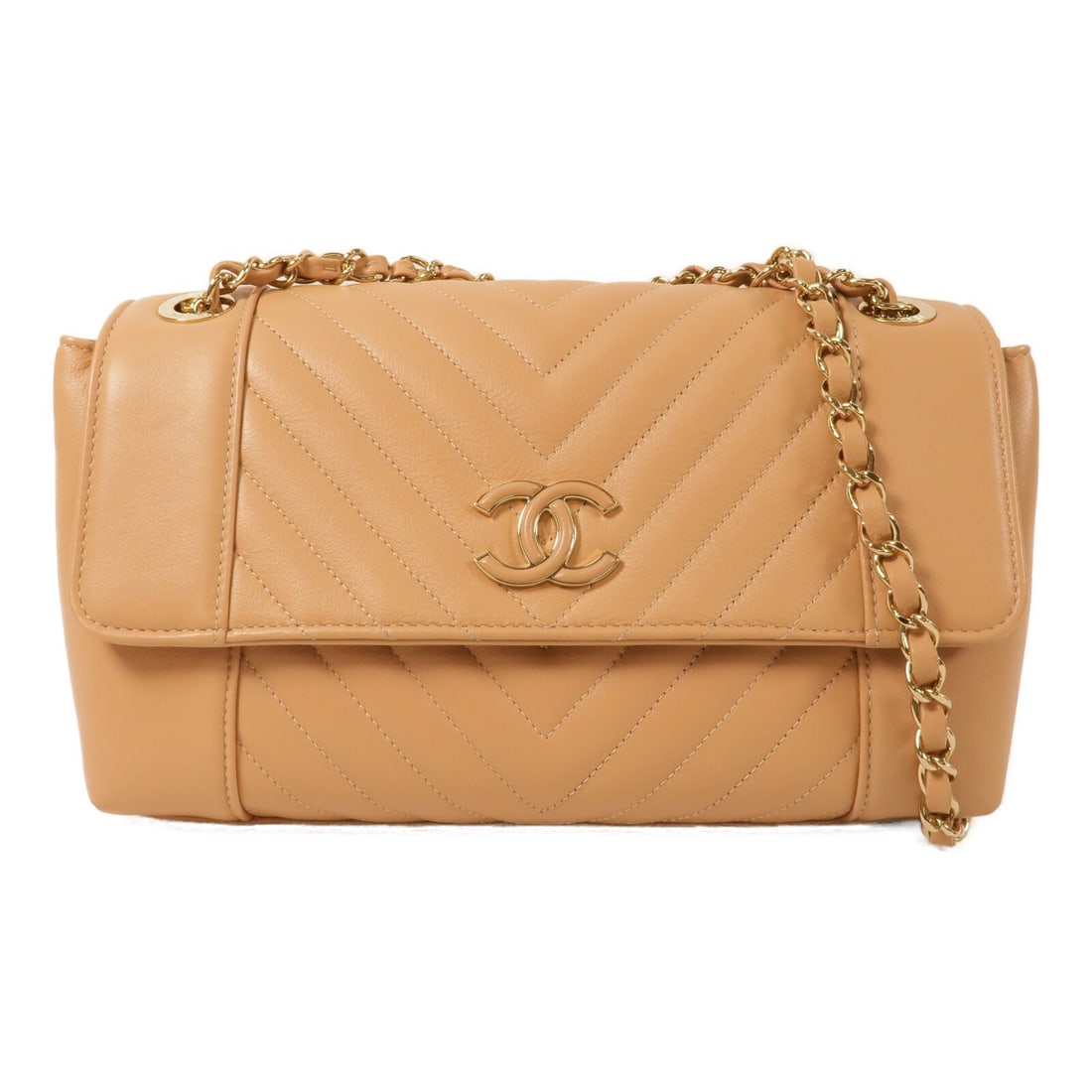 CHANEL CC Shoulder Bag Beige Calfskin Leather Gold Chain: CHANEL CC Shoulder Bag Beige Calfskin Leather Gold Chain CHANEL CC GHW Chain Shoulder Bag in beige calfskin (cowhide) leather. This women's shoulder bag features a chain shoulder strap and a very good
