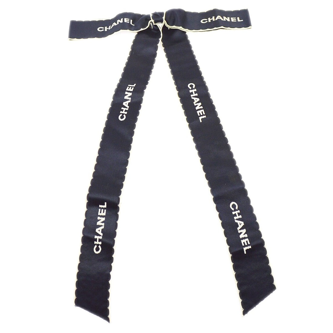 Chanel Satin Corsage Brooch Navy Ribbon Bow Gold Plated: Chanel Satin Corsage Brooch Navy Ribbon Bow Gold Plated Navy satin Chanel ribbon bow motif brooch pin corsage made in France. This piece features a bow design with gold-plated metal accents. Condition