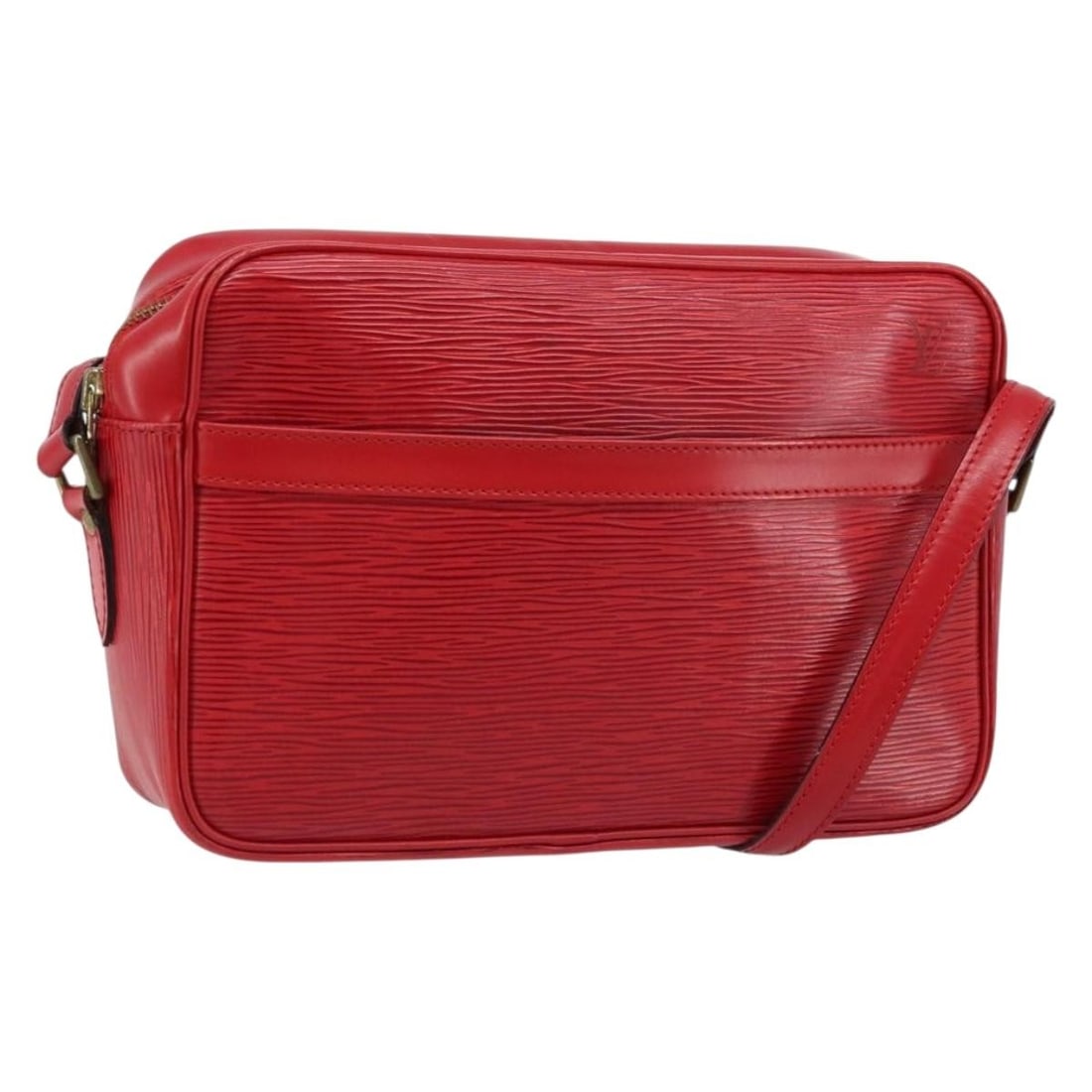 Louis Vuitton M52317 Trocadero 27 Red Epi Leather Shoulder Bag: Louis Vuitton M52317 Trocadero 27 Red Epi Leather Shoulder Bag Louis Vuitton Epi Trocadero 27 shoulder bag in red Epi leather, made in France. This women's bag features the M52317 product line and com