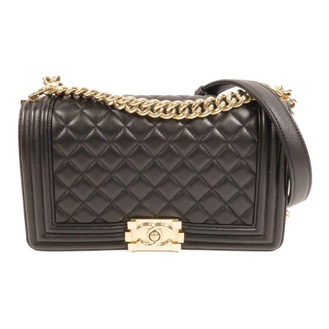 CHANEL Boy 25 Black Lambskin Chain Shoulder Bag GHW: CHANEL Boy 25 Black Lambskin Chain Shoulder Bag GHW CHANEL Boy 25 CC chain shoulder bag in black lambskin leather. This women's shoulder bag is presented in very good AB condition and comes with the l