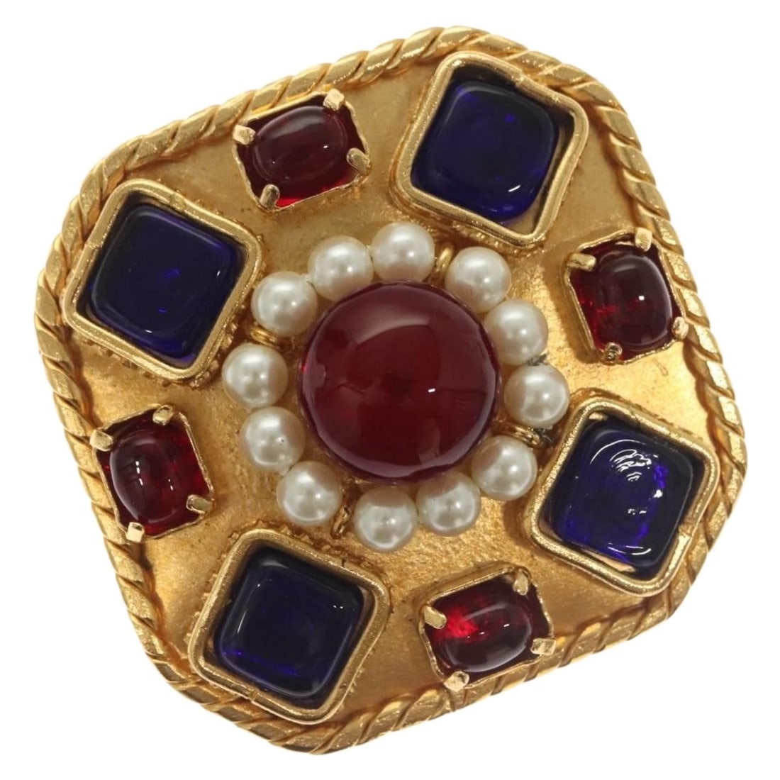 CHANEL CC Gold Tone Metal Brooch France: CHANEL CC Gold Tone Metal Brooch France Authentic CHANEL CC brooch in gold-tone metal. Made in France, this women's brooch features the iconic CC design. Condition is rated AB, described as very good,