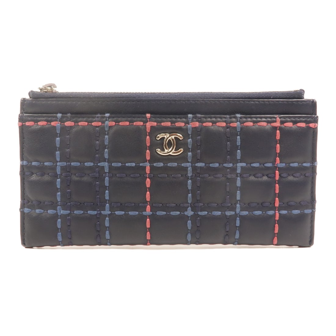 CHANEL CC Lambskin Long Wallet Navy Silver Tone Hardware: CHANEL CC Lambskin Long Wallet Navy Silver Tone Hardware CHANEL CC SHW Zipper long Wallet in navy lambskin leather with silver-tone hardware. This long wallet features a zipper closure, a card pocket 