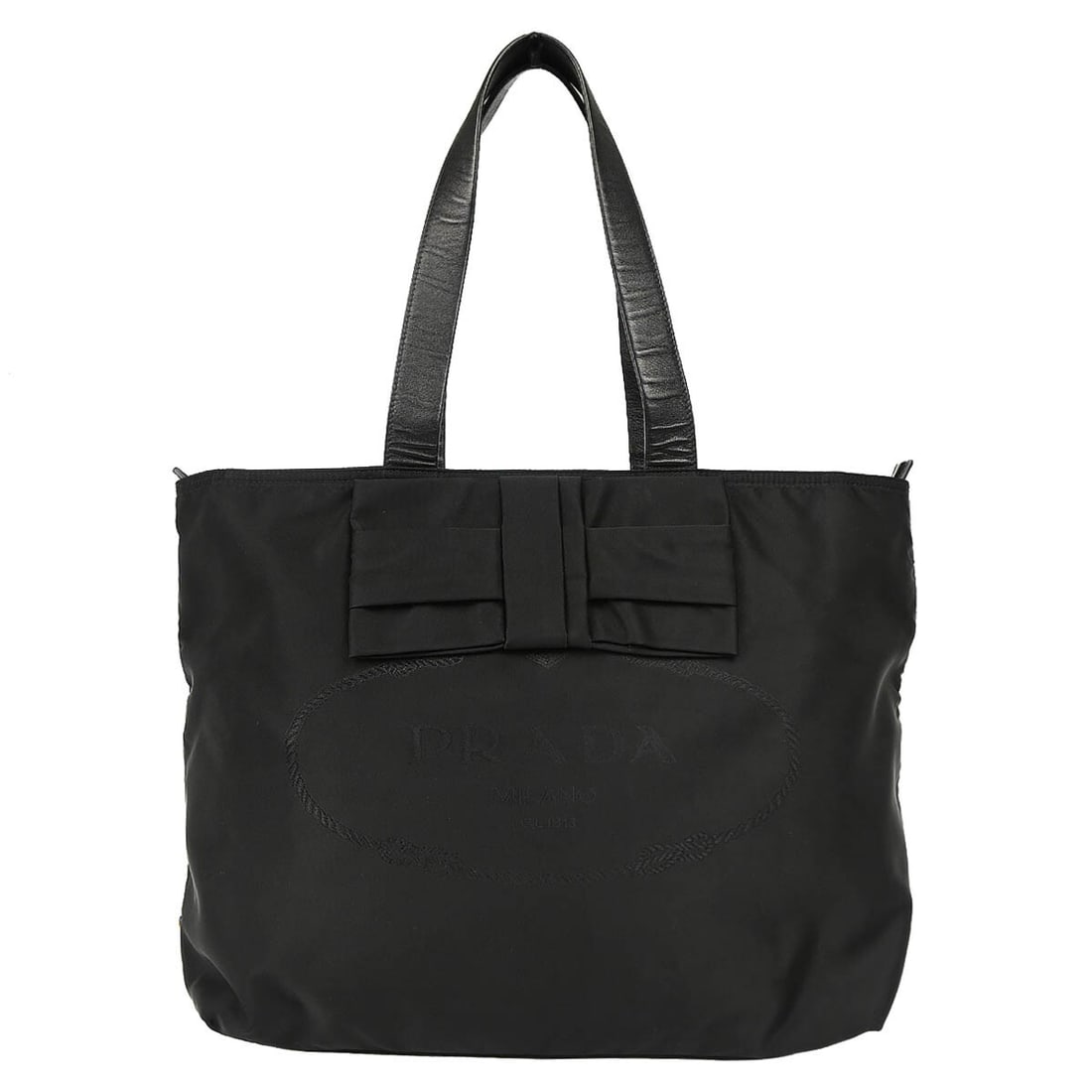 Prada 1BG068 Black Nylon Large Tote Bag Made in Italy: Prada 1BG068 Black Nylon Large Tote Bag Made in Italy Prada tote handbag in black nylon with logo accents and a canvas lining. This women's large tote features a zip-top closure and an interior with o
