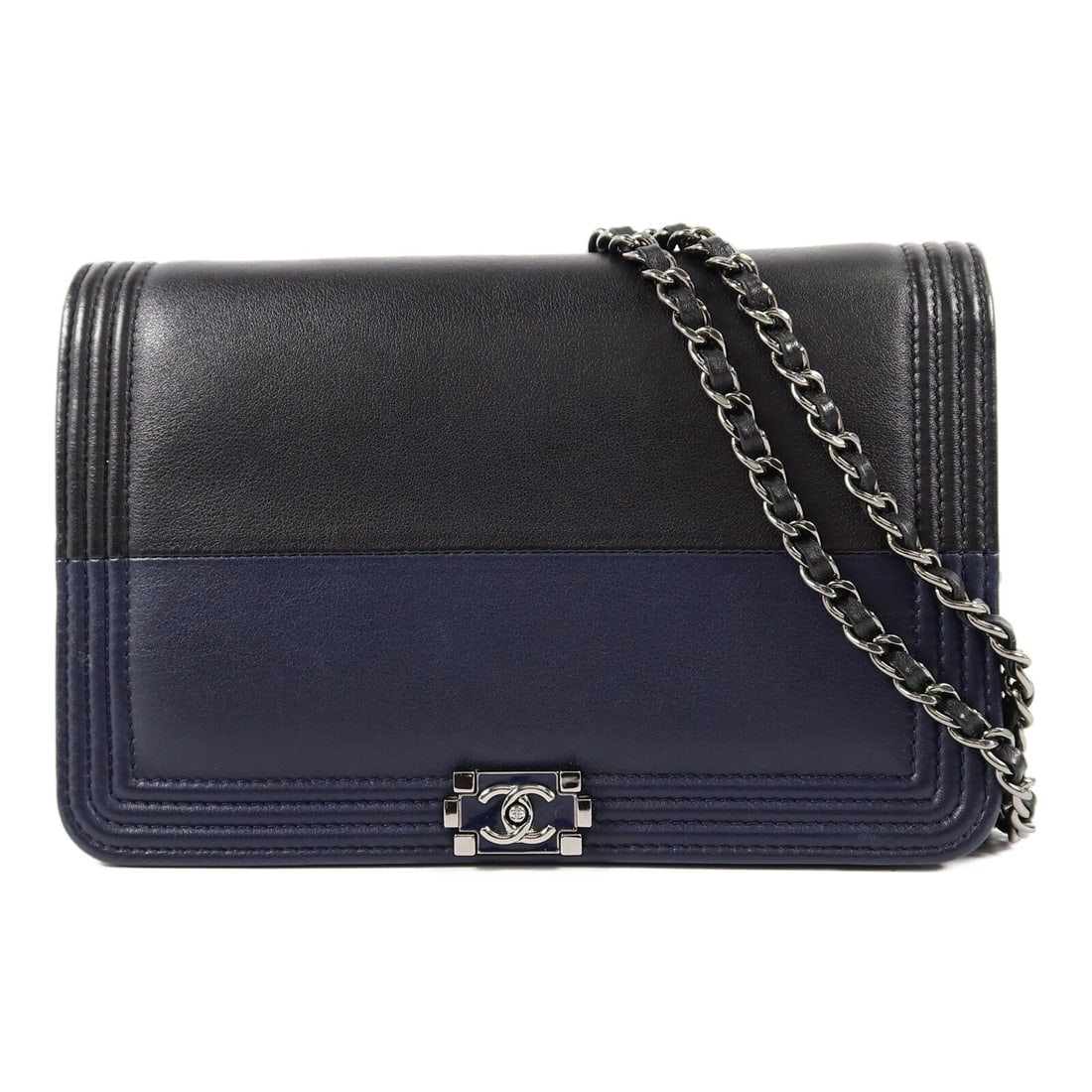 Chanel Boy WOC Lambskin Shoulder Bag A80287 Black Blue SHW: Chanel Boy WOC Lambskin Shoulder Bag A80287 Black Blue SHW CHANEL Boy Wallet On Chain shoulder bag, model A80287, crafted in lambskin sheep leather in black and blue. It features a flap closure and a 