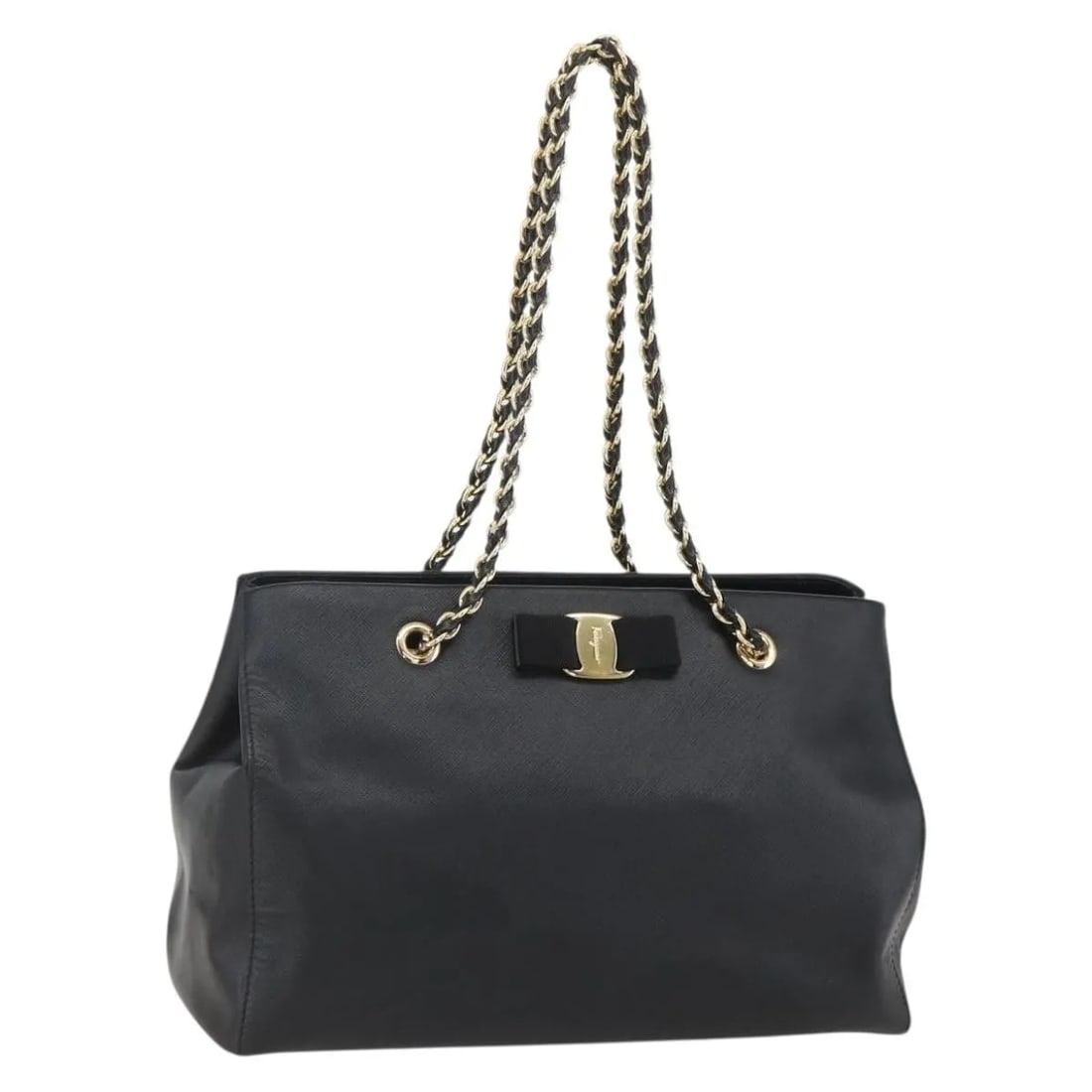 Black Leather Shoulder Bag Salvatore Ferragamo Vala Chain: Black Leather Shoulder Bag Salvatore Ferragamo Vala Chain This Salvatore Ferragamo Vala Chain Shoulder bag is crafted from black leather and designed for women. It features a chain shoulder strap and 