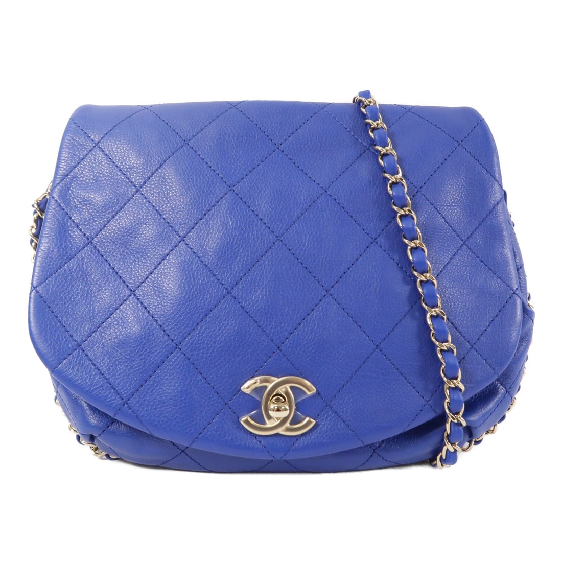 Blue Calfskin Chain Shoulder Bag CHANEL CC GHW: Blue Calfskin Chain Shoulder Bag CHANEL CC GHW CHANEL CC GHW Chain Shoulder Bag in blue calfskin leather. It features a chain shoulder strap, turn-lock closure, and one inside zip pocket. Accessories 