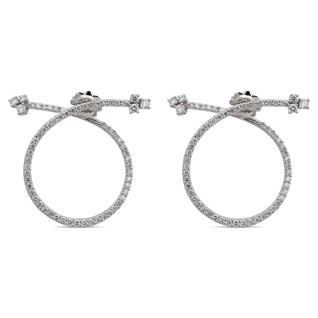 18k White Gold Salvini Diamond Hoop Earrings with 1.57ctw Round Stones: 18k White Gold Salvini Diamond Hoop Earrings with 1.57ctw Round Stones These Salvini hoop earrings are expertly crafted from 18k white gold and feature a classic circular design. Each earring is set w