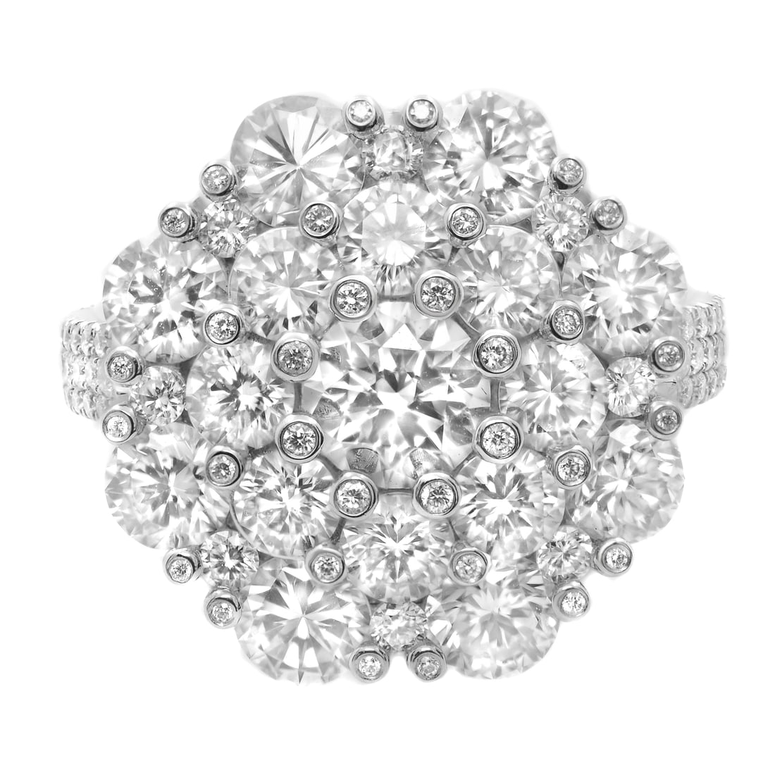 Rachel Koen Platinum Diamond Cluster Ring 6.20 Cttw Size 6 Adjustable: Rachel Koen Platinum Diamond Cluster Ring 6.20 Cttw Size 6 Adjustable This stunning Rachel Koen diamond cluster cocktail ring is crafted from high-quality platinum, showcasing an impressive total cara