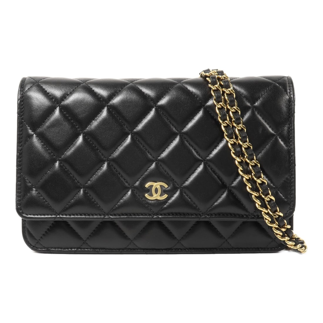 Chanel AP0250 WOC Wallet on Chain Black Lambskin Shoulder Bag: Chanel AP0250 WOC Wallet on Chain Black Lambskin Shoulder Bag A CHANEL Wallet On Chain shoulder bag in black lambskin leather, model AP0250. It features a CC design, a chain strap, and a practical int