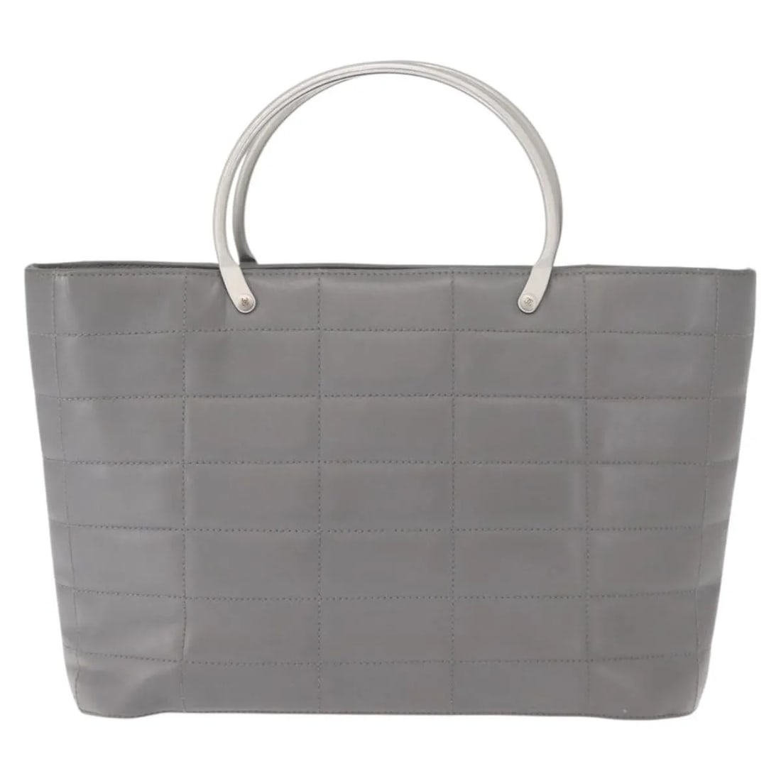 Gray Quilted Lambskin Leather Chanel Vintage Chocolate Bar Tote Bag: Gray Quilted Lambskin Leather Chanel Vintage Chocolate Bar Tote Bag This pre-owned Chanel Vintage Chocolate Bar Metal Ring Tote in gray lambskin leather features a quilted design and metal ring handle