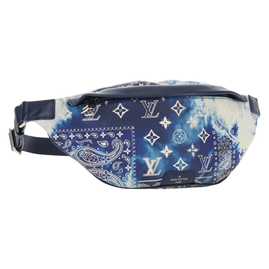 Louis Vuitton M20587 Discovery Bum Bag Blue Monogram Canvas: Louis Vuitton M20587 Discovery Bum Bag Blue Monogram Canvas Louis Vuitton Monogram Bandana Discovery Bum Bag in blue Monogram Canvas, presented as a shoulder bag for women. It was made in Spain and co