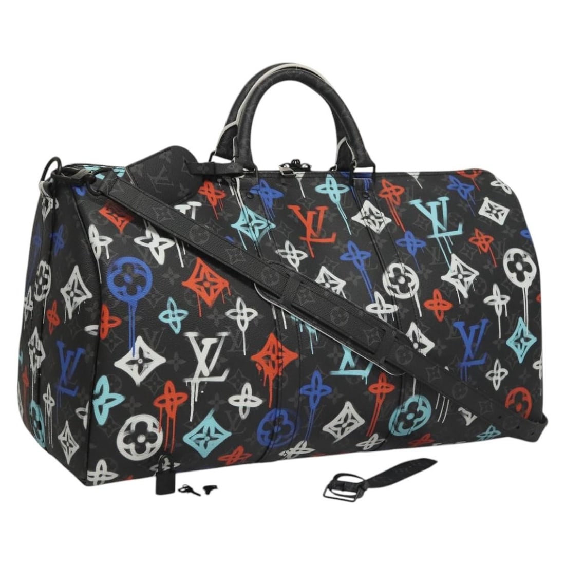 Louis Vuitton M21384 Keepall 50 Bandouliere Monogram Eclipse Boston Bag: Louis Vuitton M21384 Keepall 50 Bandouliere Monogram Eclipse Boston Bag Louis Vuitton Keepall Bandouliere 50 in Monogram Eclipse canvas. This Boston bag is made in France and includes a padlock, two k