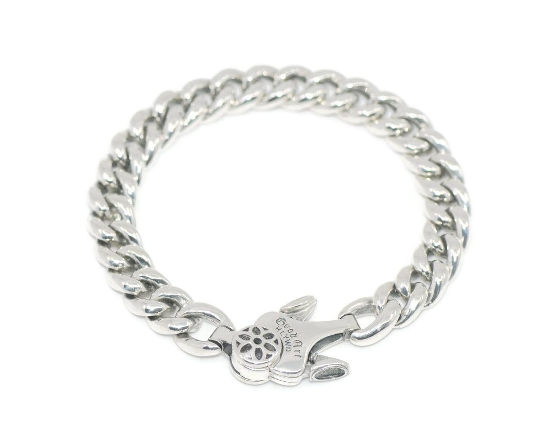 Sterling Silver 7.5 Inch Chain Bracelet by Good Art HLYWD: Sterling Silver 7.5 Inch Chain Bracelet by Good Art HLYWD This Good Art HLYWD bracelet is crafted from 925 sterling silver and features a classic chain style. It does not feature any stones and is mad
