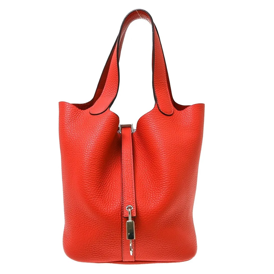 Hermes Picotin Lock red leather handbag 18cm x 22cm x 22cm: Hermes Picotin Lock red leather handbag 18cm x 22cm x 22cm Hermes Picotin Lock Clemence handbag for women in red leather. Made in France, this bag measures 18 cm x 22 cm x 22 cm and is described as be