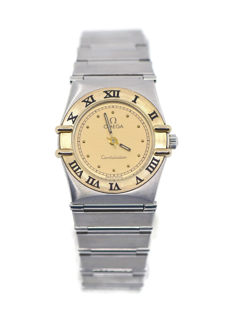 Omega Constellation Two Tone Stainless Steel Quartz Watch with Box: Omega Constellation Two Tone Stainless Steel Quartz Watch with Box Discover the elegance of the Omega Constellation Two Tone Stainless Steel Watch, a perfect blend of style and functionality. This wri