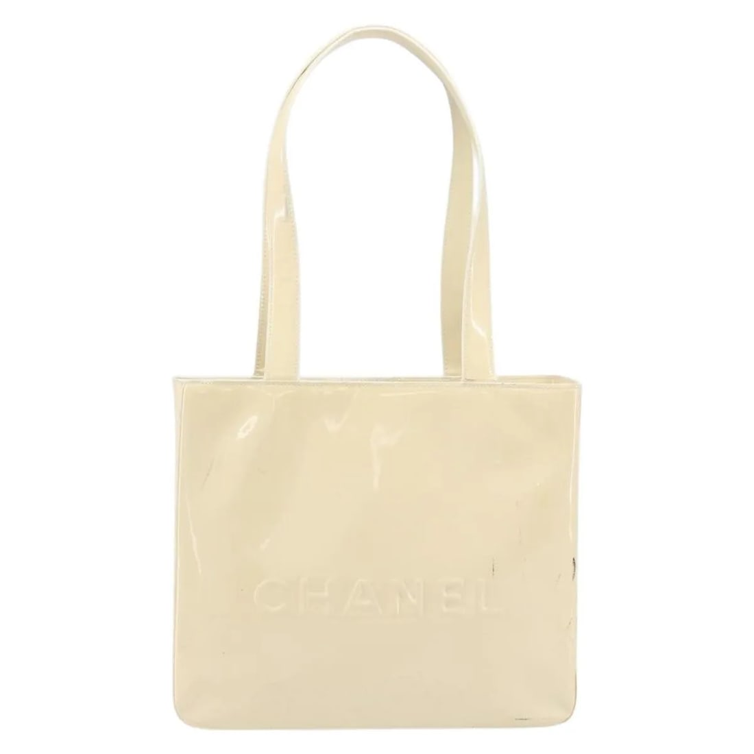 Chanel Vintage Embossed Logo Shoulder Bag Beige Patent Leather: Chanel Vintage Embossed Logo Shoulder Bag Beige Patent Leather Vintage Chanel shoulder bag in beige patent leather with an embossed logo design. This pre-owned piece shows honest vintage wear througho