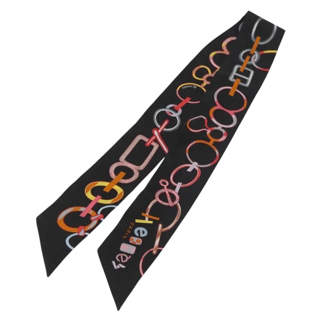 Hermes Do Re Boucles Silk Twilly Scarf in Black: Hermes Do Re Boucles Silk Twilly Scarf in Black Hermes Twilly scarf in black silk from France. The "DO RE BOUCLES" design offers a slim, versatile format. This item includes the scarf only; box and du