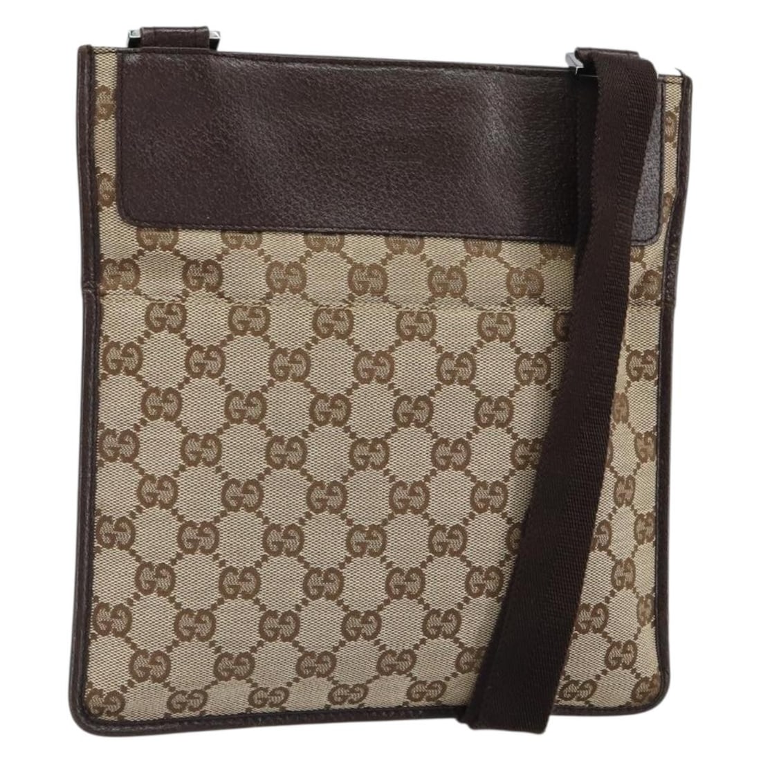 Gucci 27639 GG Canvas Shoulder Bag Beige Silver: Gucci 27639 GG Canvas Shoulder Bag Beige Silver Authentic Gucci shoulder bag in beige and silver GG canvas. This women's bag is made in Italy and features an adjustable shoulder strap. It is sold as t
