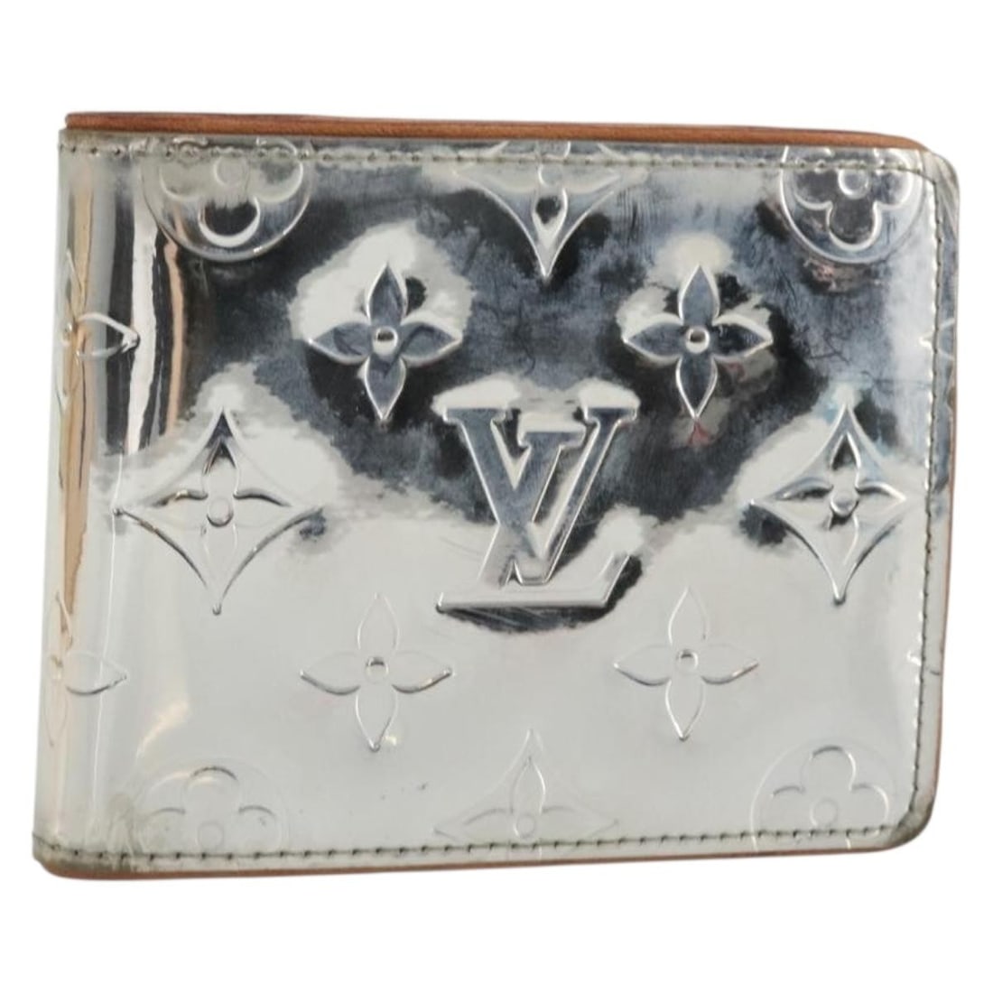 Louis Vuitton M80806 Slender Bifold Wallet Silver Monogram Canvas: Louis Vuitton M80806 Slender Bifold Wallet Silver Monogram Canvas A Louis Vuitton Slender wallet in silver, crafted from Monogram Canvas. This bifold wallet was made in France and comes with a dust ba