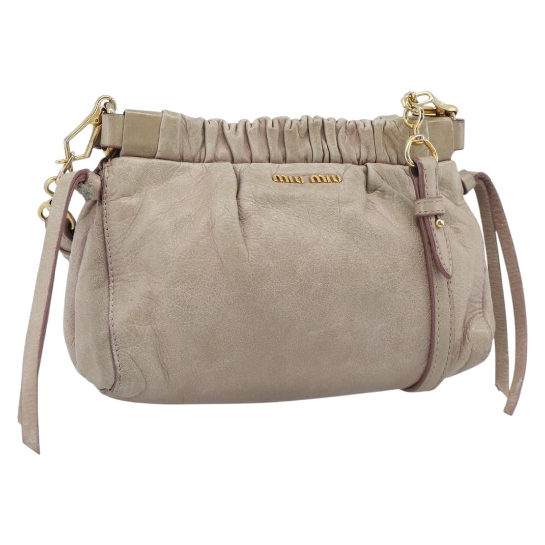 Miu Miu Pink Leather Shoulder Bag Gold Tone: Miu Miu Pink Leather Shoulder Bag Gold Tone Miu Miu shoulder bag in leather with a pink and gold color combination. Made in Turkey, this women's bag measures approximately 20 cm wide, 13 cm high, and 