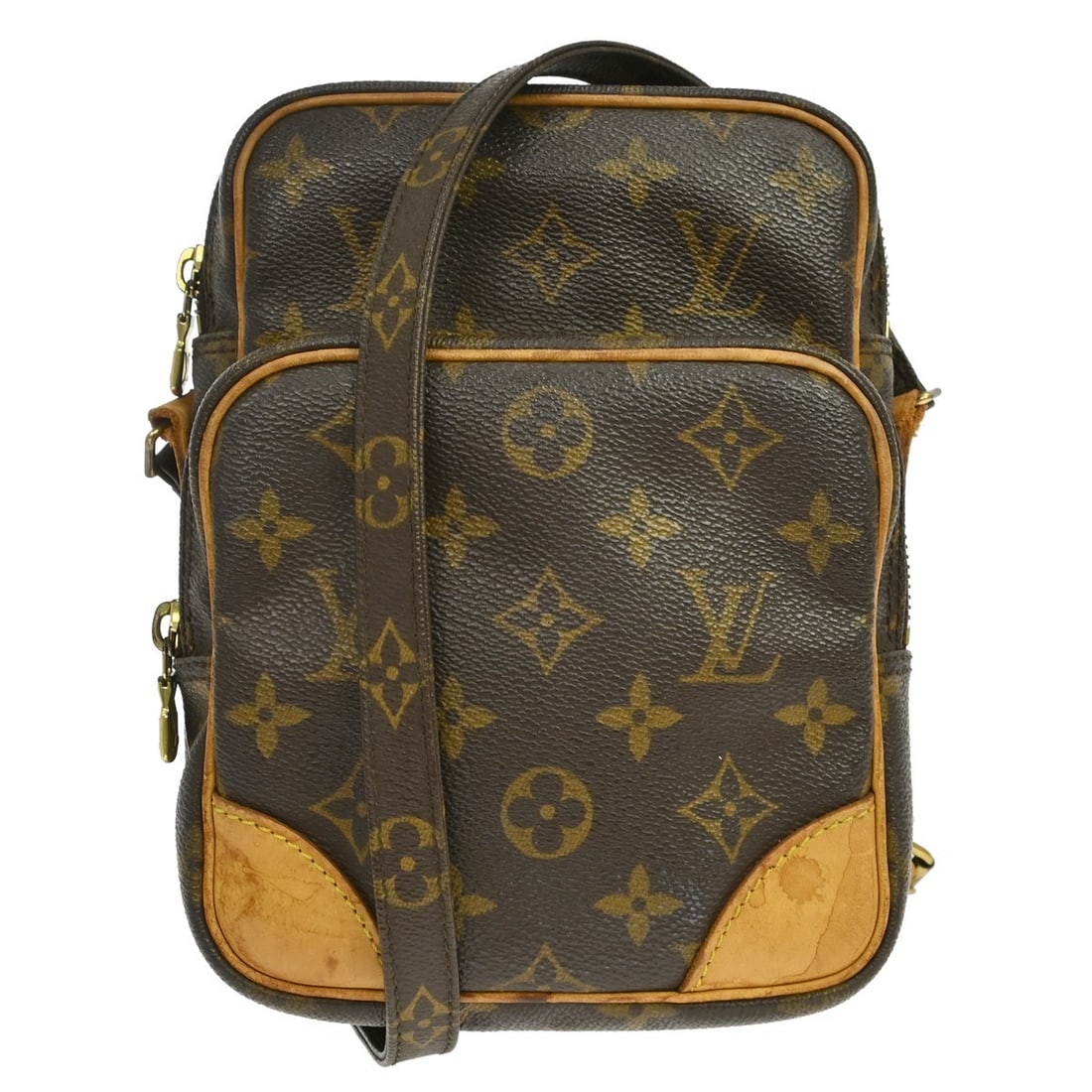 Louis Vuitton Amazone Monogram Canvas Crossbody Bag M45236: Louis Vuitton Amazone Monogram Canvas Crossbody Bag M45236 Vintage Louis Vuitton Amazon crossbody shoulder bag in brown Monogram canvas and leather. This unisex bag features a zip closure, adjustable 