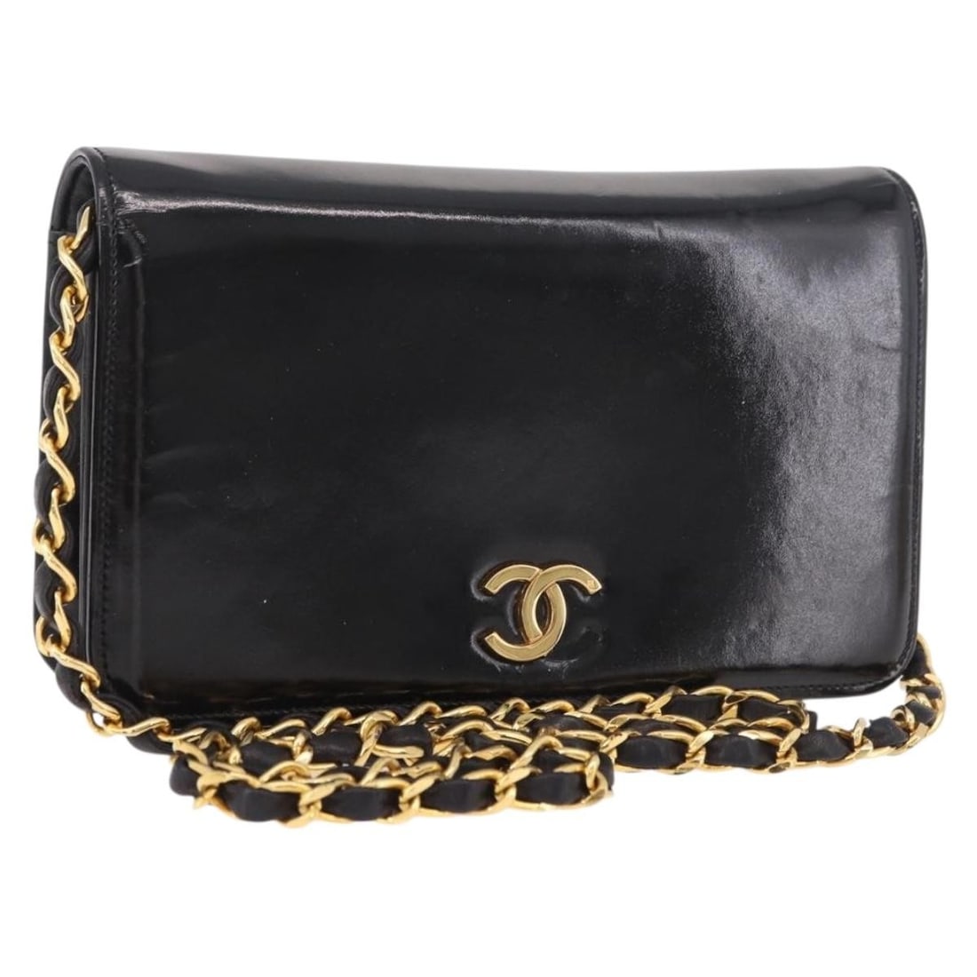 Chanel CC Patent Enamel Shoulder Bag Black Gold Tone: Chanel CC Patent Enamel Shoulder Bag Black Gold Tone CHANEL chain shoulder bag in black and gold, made of enamel. It measures approximately W19 cm x H11 cm x D4 cm, with a shoulder drop of approximate