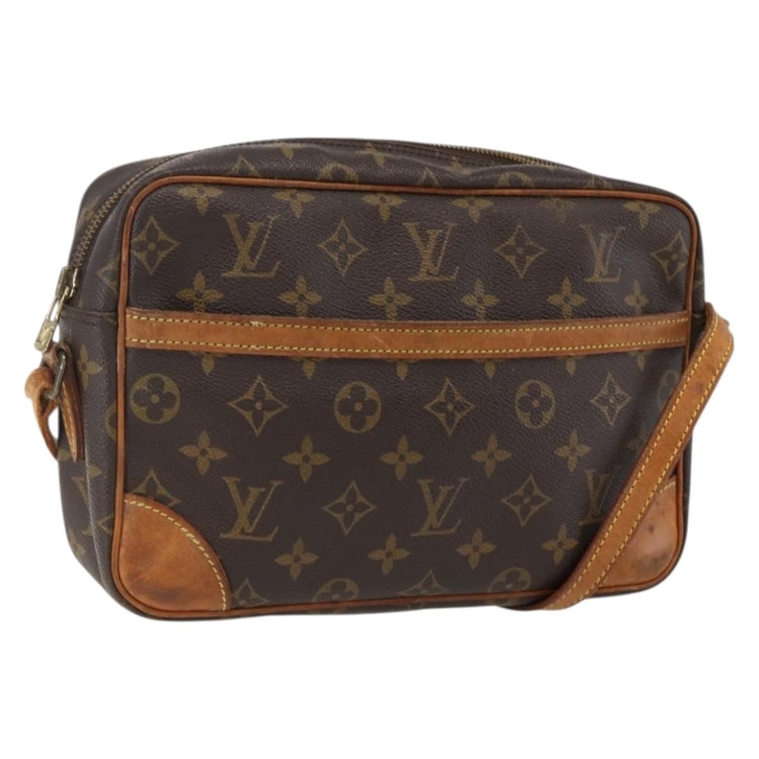 Louis Vuitton Trocadero 27 Monogram Canvas Shoulder Bag M51274 France: Louis Vuitton Trocadero 27 Monogram Canvas Shoulder Bag M51274 France This is a Louis Vuitton Monogram Trocadero 27 shoulder bag crafted from signature monogram canvas. The bag features a spacious mai