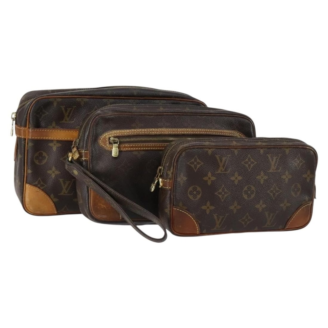 Set of 3 Louis Vuitton Monogram Canvas Womens Clutch Bags: Set of 3 Louis Vuitton Monogram Canvas Womens Clutch Bags Louis Vuitton monogram clutch bag set made in France, crafted from monogram canvas and intended for women. The listing includes only the item 