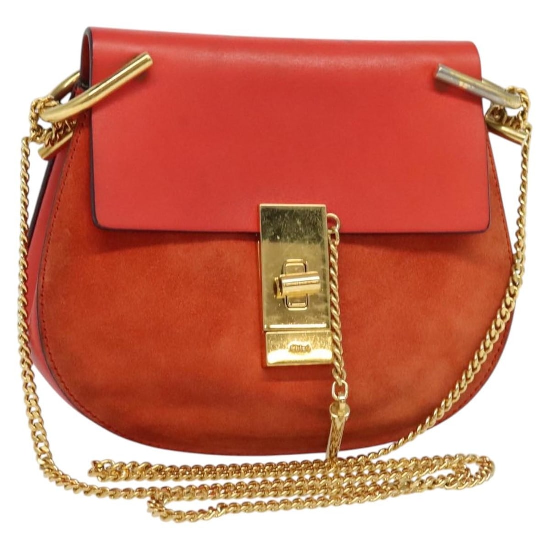 Chloe Drew Shoulder Bag Red Suede Leather Gold Accents Made in Italy: Chloe Drew Shoulder Bag Red Suede Leather Gold Accents Made in Italy Introducing the Chloe Chain Drew Shoulder Bag, a stylish accessory crafted from premium suede leather in a striking red and gold co