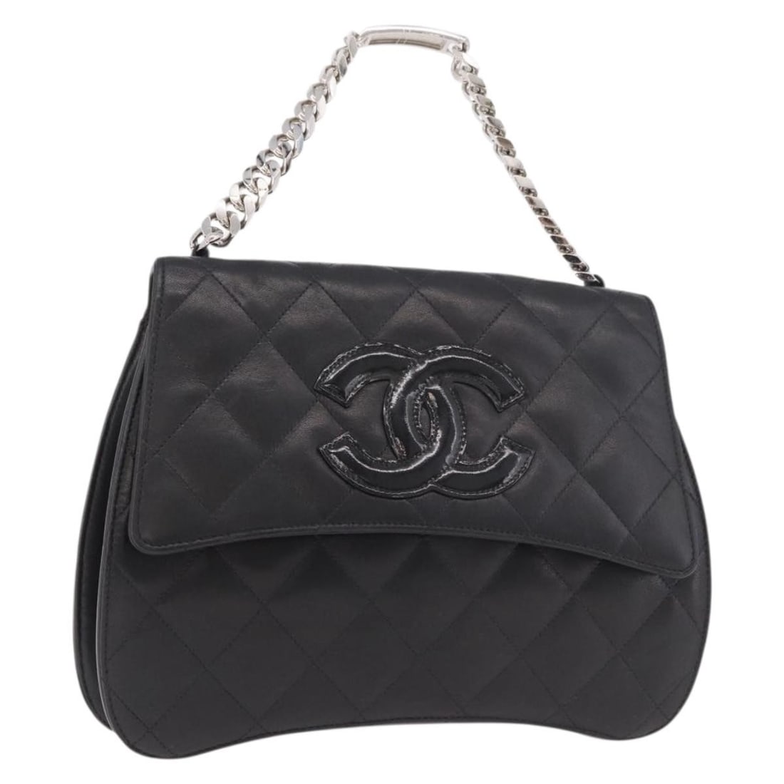 Chanel Matelasse Lambskin Handbag Black Silver CC Chain: Chanel Matelasse Lambskin Handbag Black Silver CC Chain Chanel Matelasse chain handbag in black and silver lamb skin, made in France. The bag measures approximately W25 x H18 x D5 cm, with a handle dr