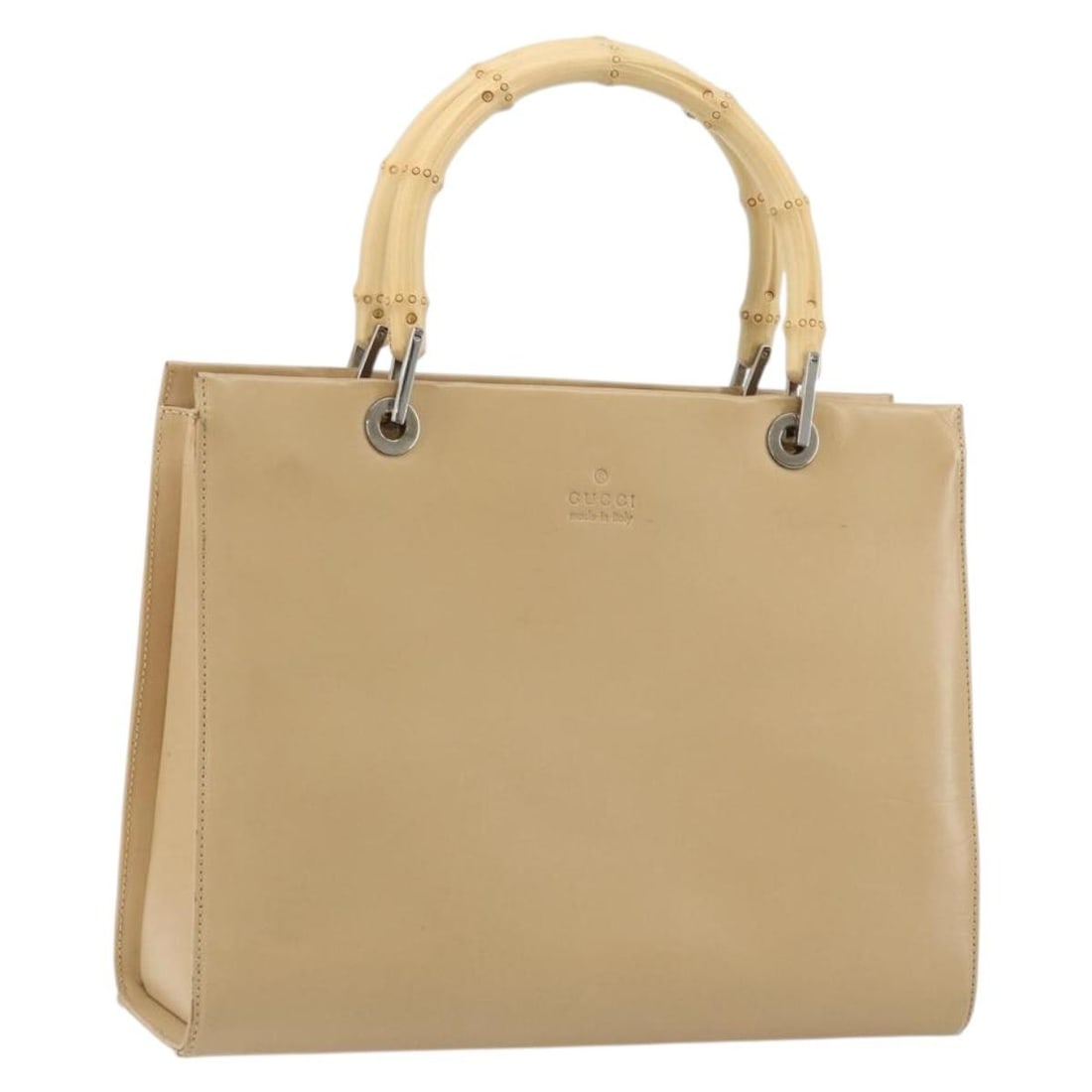 Gucci Bamboo leather handbag beige silver 002 1016 Italy: Gucci Bamboo leather handbag beige silver 002 1016 Italy This GUCCI Bamboo Hand Bag features a beige and silver leather exterior with bamboo-style handles. Designed for women, the handbag offers a spa