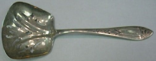 Weidlich Sterling Silver Tomato Server Number 43 7 Inch Serving Piece: Weidlich Sterling Silver Tomato Server Number 43 7 Inch Serving Piece Presenting the Weidlich Sterling Silver Tomato Server, featuring the elegant Number 43 pattern. This serving piece measures 7 inch
