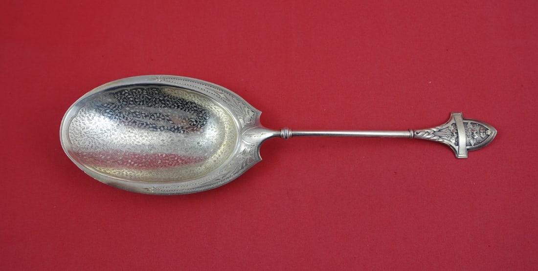 Sterling Silver Ice Cream Spoon Ivy Pattern by Gorham Brite Cut Bowl 9 7/8 Inch: Sterling Silver Ice Cream Spoon Ivy Pattern by Gorham Brite Cut Bowl 9 7/8 Inch This is a Gorham Ivy pattern sterling silver ice cream serving spoon featuring a brite-cut design in the bowl. The spoon