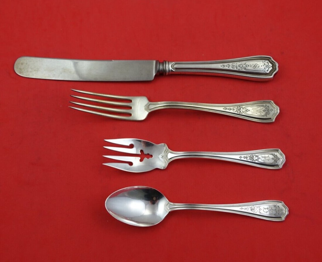 Reed & Barton Hepplewhite Chased Sterling Silver 4-Piece Place Setting: Reed & Barton Hepplewhite Chased Sterling Silver 4-Piece Place Setting Enhance your dining experience with this exquisite Hepplewhite Chased place setting by Reed & Barton, crafted from high-quality s
