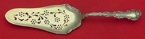 Gorham Strasbourg Sterling Silver Banana Server Applied Lacing 9 7/8": Gorham Strasbourg Sterling Silver Banana Server Applied Lacing 9 7/8" Sterling silver banana server in the Strasbourg pattern by Gorham, featuring applied lacing. It is not monogrammed and is in excel