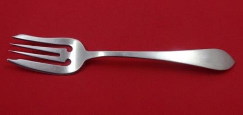 Dominick & Haff Sterling Silver Pointed Antique Pastry Fork 6": Dominick & Haff Sterling Silver Pointed Antique Pastry Fork 6" This exquisite pastry fork from Dominick & Haff features the elegant Pointed Antique pattern, showcasing a blend of classic design and fi
