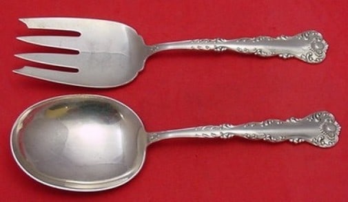 Frank Whiting Kings Court Sterling Silver Salad Serving Set 2pc 8 3/4": Frank Whiting Kings Court Sterling Silver Salad Serving Set 2pc 8 3/4" Elevate your dining experience with this exquisite 2-piece salad serving set in the elegant Kings Court pattern by Frank Whiting.