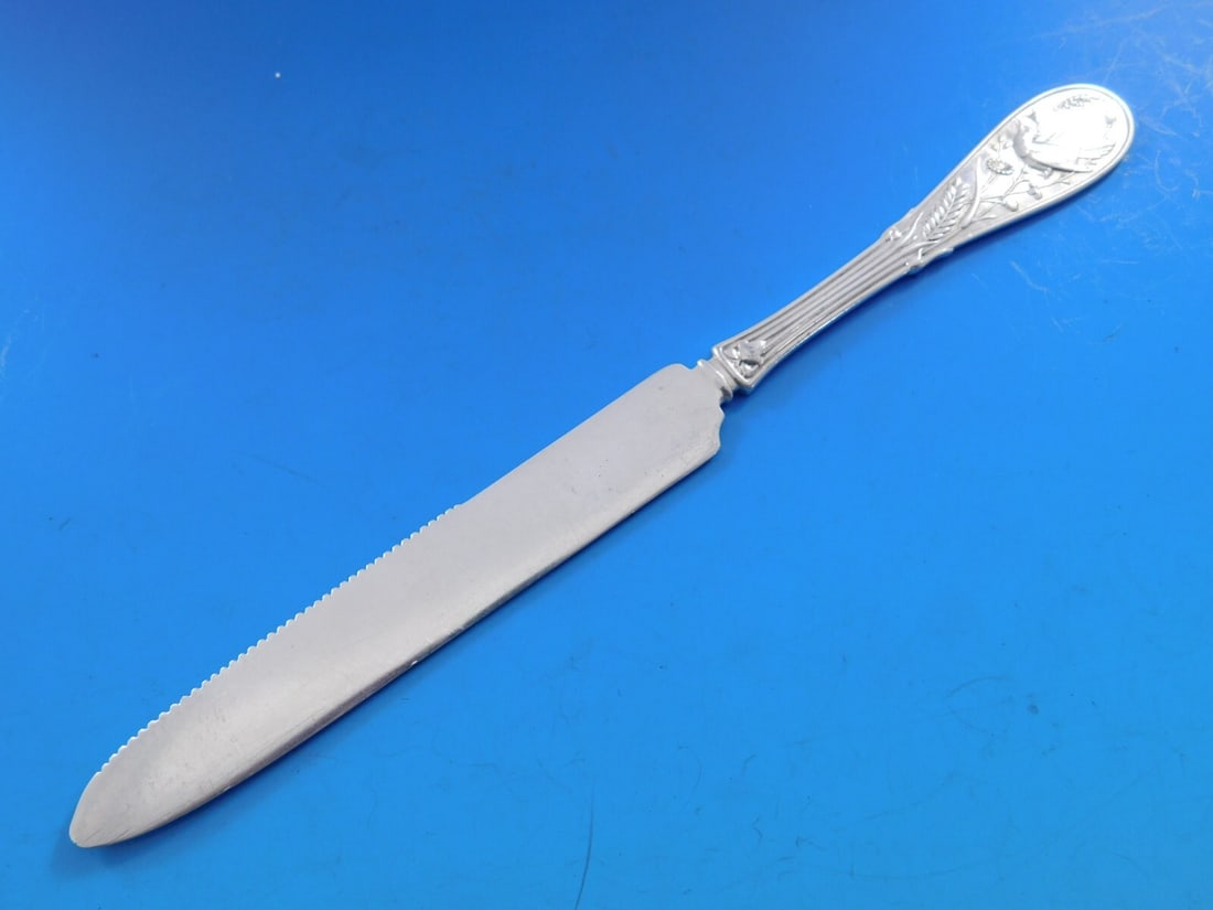 Tiffany & Co Japanese Sterling Silver Citrus Knife 7 3/4" Serrated: Tiffany & Co Japanese Sterling Silver Citrus Knife 7 3/4" Serrated Discover this exquisite Japanese pattern citrus knife by Tiffany & Co. Crafted from high-quality sterling silver, this serrated knife