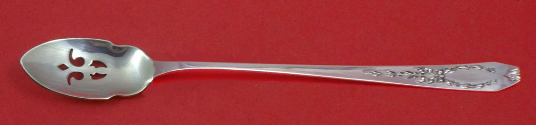 Whiting Madam Jumel Sterling Silver Pierced Olive Serving Spoon 7 1/4 Custom: Whiting Madam Jumel Sterling Silver Pierced Olive Serving Spoon 7 1/4 Custom A custom made sterling silver olive spoon in the Madam Jumel pattern by Whiting. This pierced long serving spoon measures 7