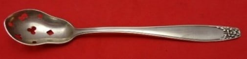 Stieff Puritan Sterling Silver Pierced Olive Spoon 5 3/4" (1 of 2)
