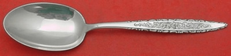 Lunt Floral Lace Sterling Silver Heirloom Serving Spoon 8 3/8": Lunt Floral Lace Sterling Silver Heirloom Serving Spoon 8 3/8" Sterling silver serving spoon in the Floral Lace pattern by Lunt. This post-1940 piece is made in the United States and is not monogramme