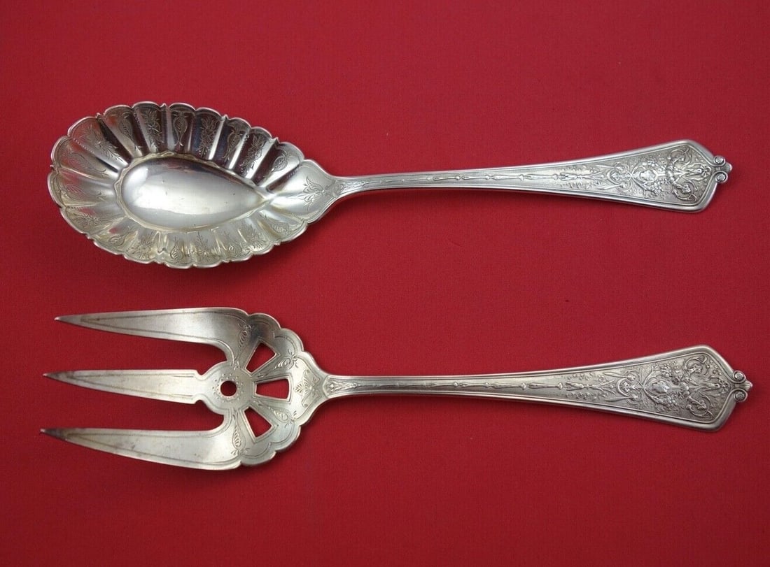 Gorham Lady Washington Sterling Silver Salad Serving Set 9 inch: Gorham Lady Washington Sterling Silver Salad Serving Set 9 inch This exquisite Lady Washington salad serving set by Gorham showcases the elegance of sterling silver craftsmanship. Crafted between 1850