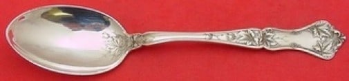 Sterling Silver 8 Inch Serving Spoon Edgewood Pattern by International: Sterling Silver 8 Inch Serving Spoon Edgewood Pattern by International This is a sterling silver serving spoon crafted in the Edgewood pattern by International. Dating from 1900 to 1940, this heirloom