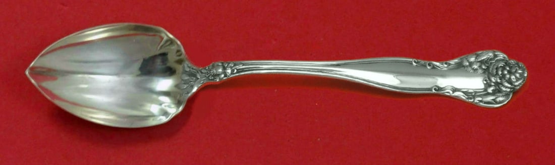 International Sterling Silver Stratford Fluted Grapefruit Spoon 5 3/4: International Sterling Silver Stratford Fluted Grapefruit Spoon 5 3/4 This exquisite grapefruit spoon is crafted from high-quality sterling silver and features the elegant Stratford pattern by Interna