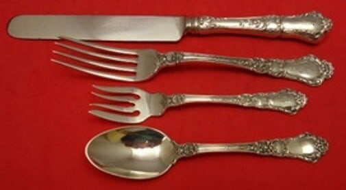 Gorham Baronial Old Sterling Silver 4-Piece Dinner Place Setting: Gorham Baronial Old Sterling Silver 4-Piece Dinner Place Setting This exquisite 4-piece place setting from the esteemed Gorham brand features the classic Baronial Old pattern, crafted from high-qualit