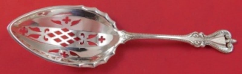Towle Old Colonial Sterling Silver 8 Inch Master Nut Spoon (1 of 1)